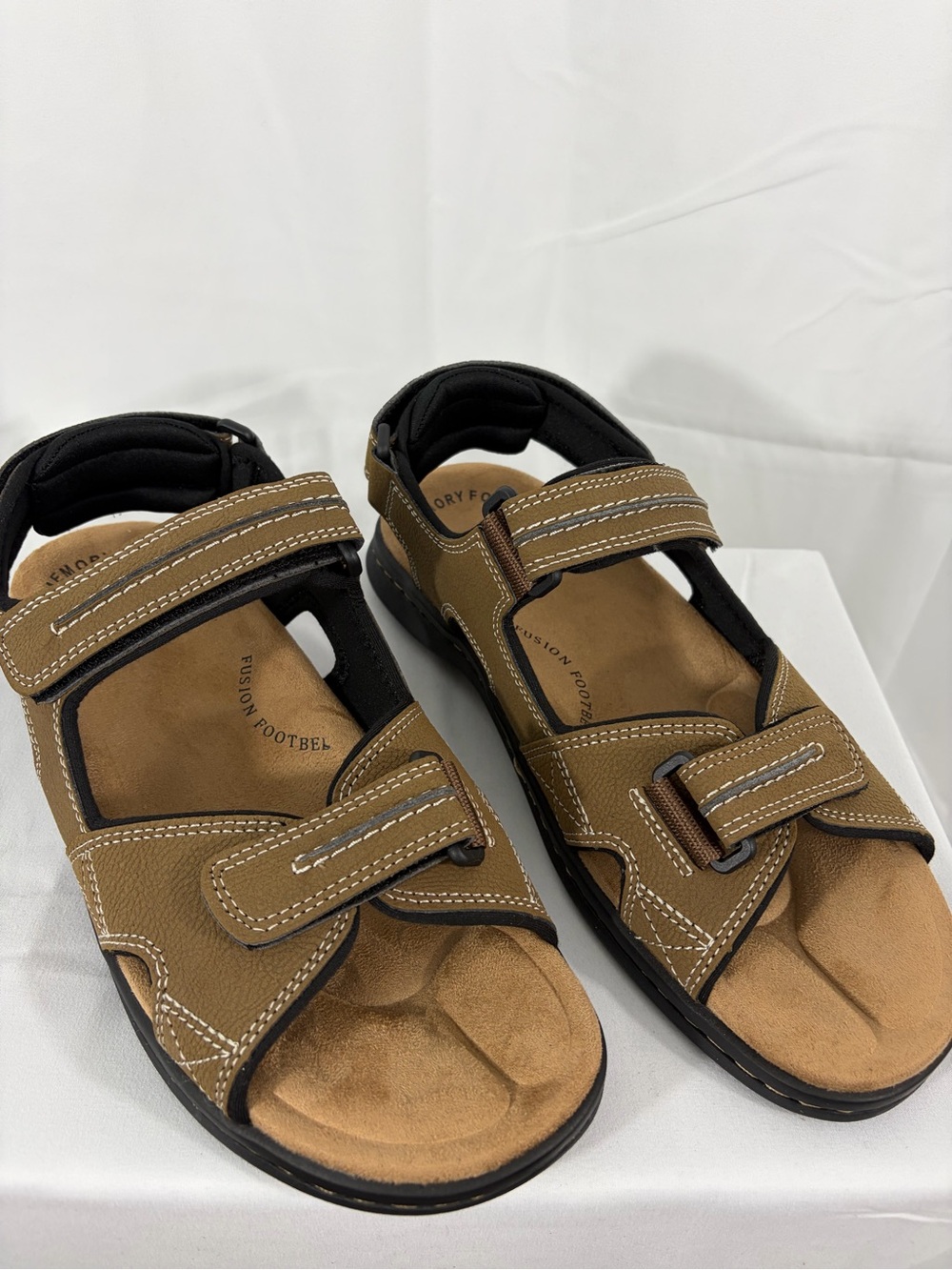 NWT Dockers Men's Size 10 Brown Adjustable Comfort Sandals